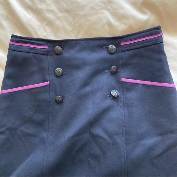 Brooks Brothers navy mini skirt with front pockets & purple trim - Picture 9 of 13